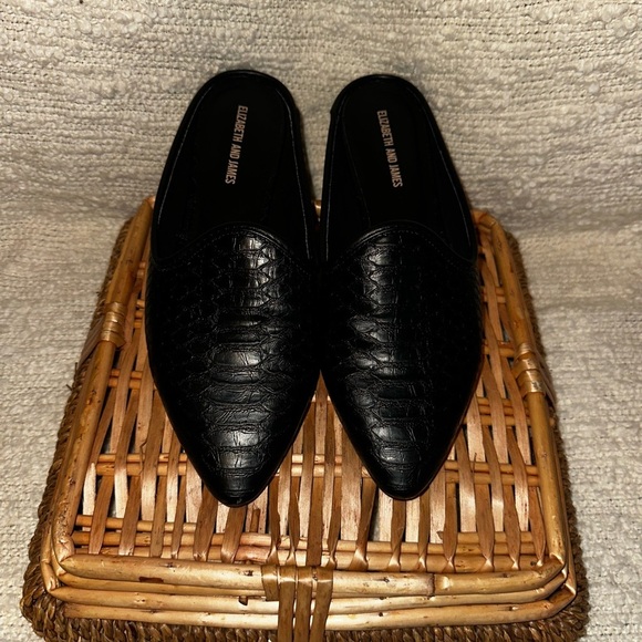 UEC Elizabeth And James Black Python Mule sz 7.5 - Picture 2 of 12